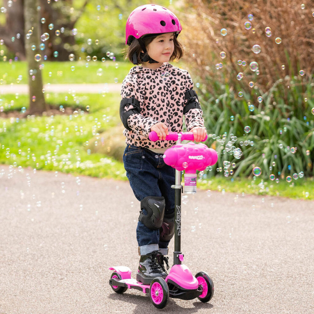 Xootz Bubble Go Pink 3-Wheeled Scooter - xiceditorial - xic editorial
