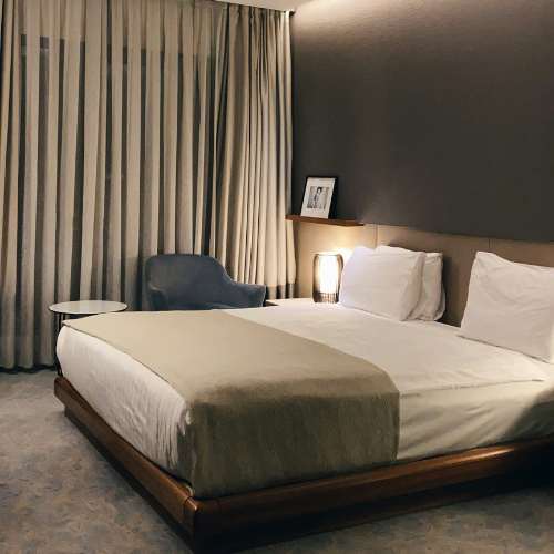 Hotel & Airbnb Equipment