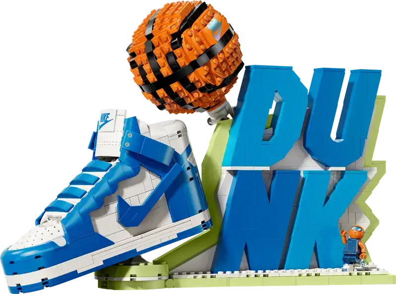 LEGO Nike Dunk Building Set 43008 Collectible Trainer xiceditorial
