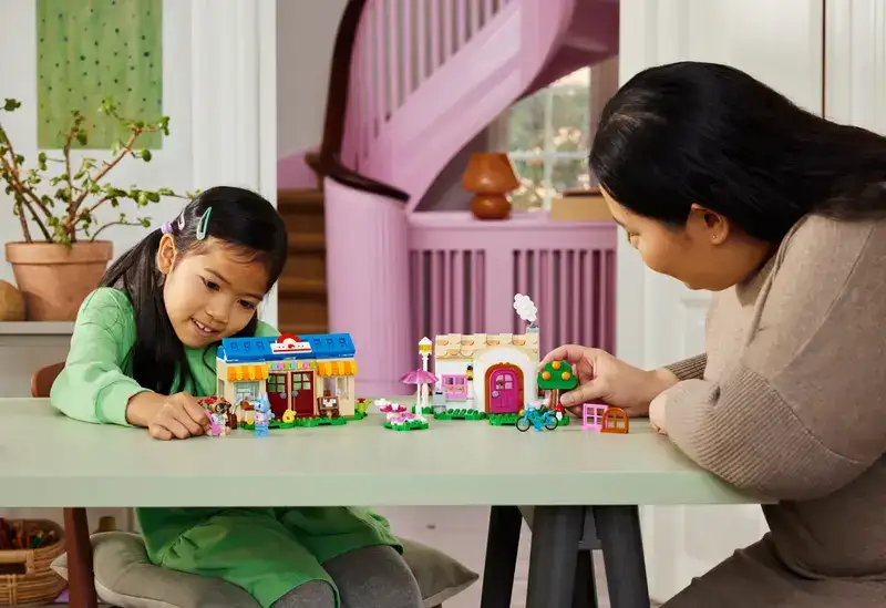 Animal Crossing Nook’s Cranny & Rosie’s House 77050 Building Set