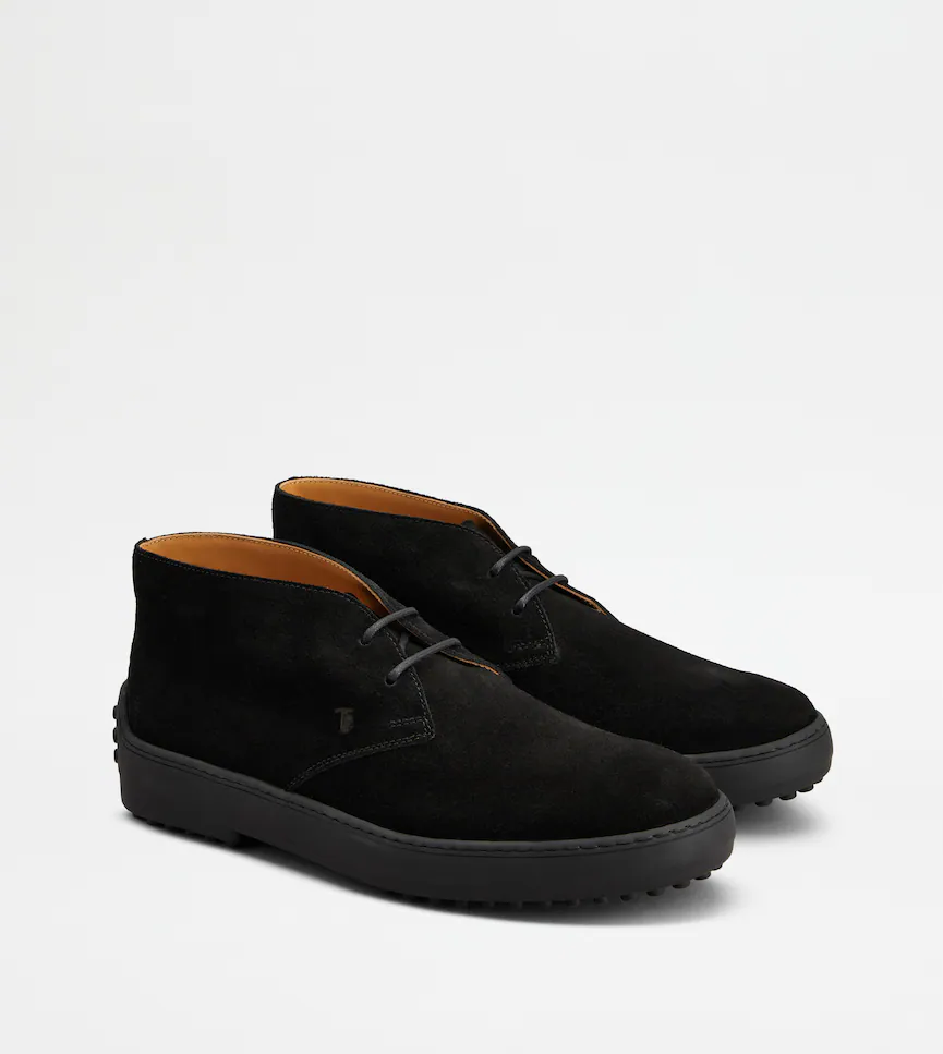 Tod’s Winter Gommino Desert Boots in Suede xiceditorial
